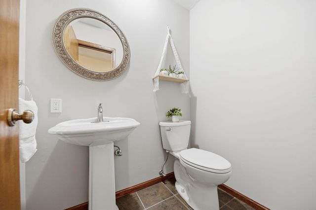 3713 Sun Terrace, White Bear Lake, MN 55110