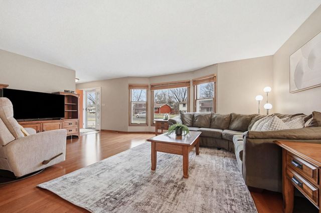 3713 Sun Terrace, White Bear Lake, MN 55110