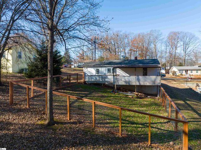 115 Cooley Street, Duncan, SC 29334