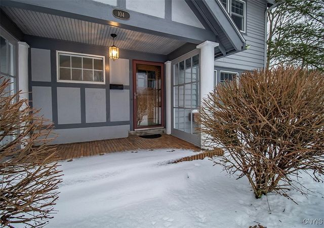 104 Burlingame Road, Syracuse, NY 13203