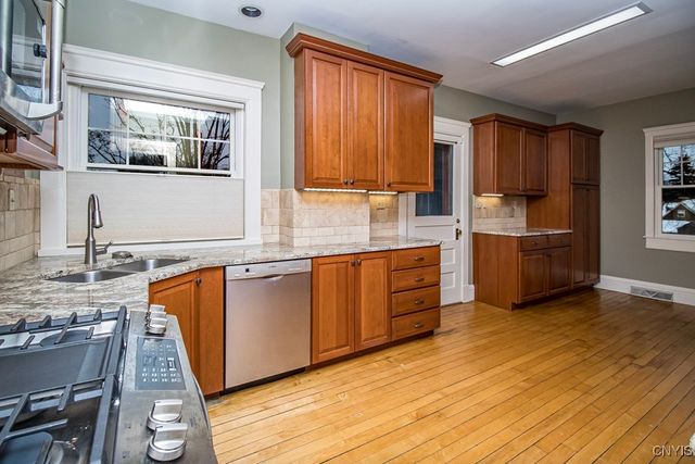 104 Burlingame Road, Syracuse, NY 13203