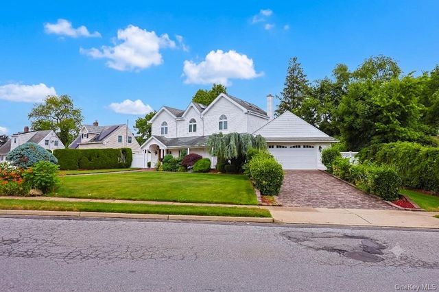 79 Constellation Road, Levittown, NY 11756