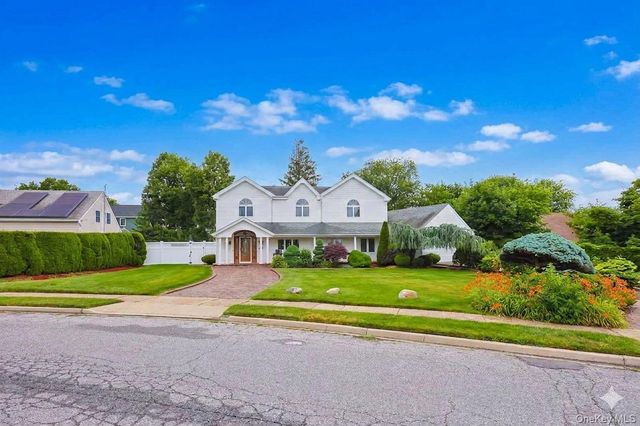 79 Constellation Road, Levittown, NY 11756