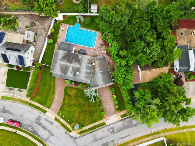79 Constellation Road, Levittown, NY 11756