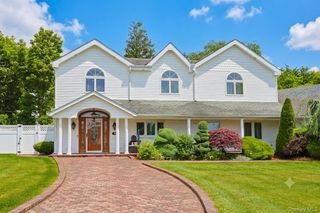 79 Constellation Road, Levittown, NY 11756