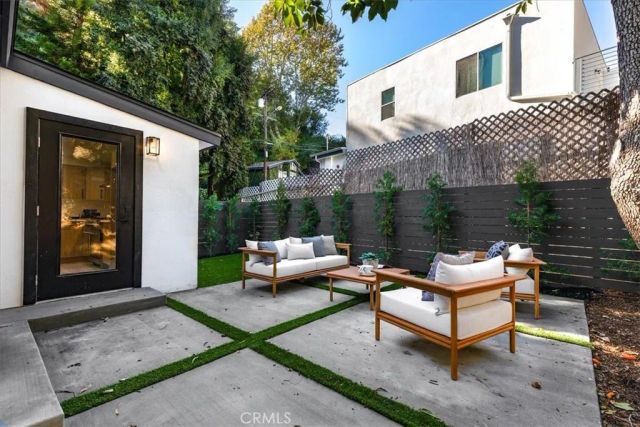 9921 Westwanda Drive, Beverly Hills, CA 90210