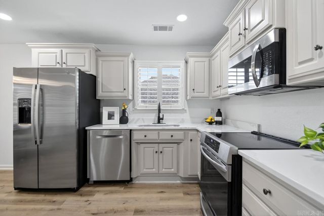 582 Crepe Myrtle Loop, Cabot, AR 72023