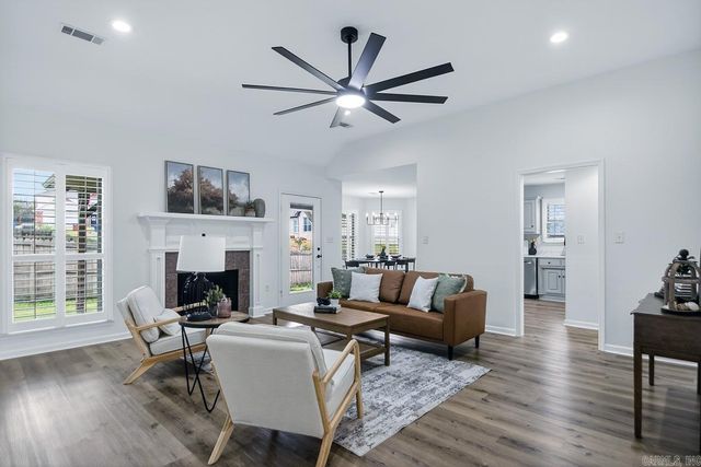 582 Crepe Myrtle Loop, Cabot, AR 72023