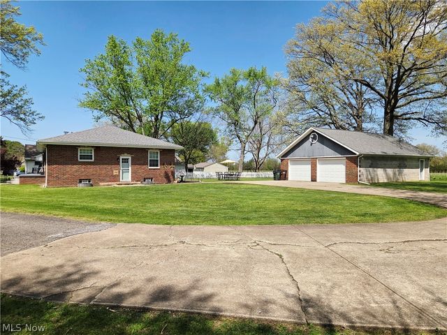 5869 Oberlin Road, Amherst, OH 44001