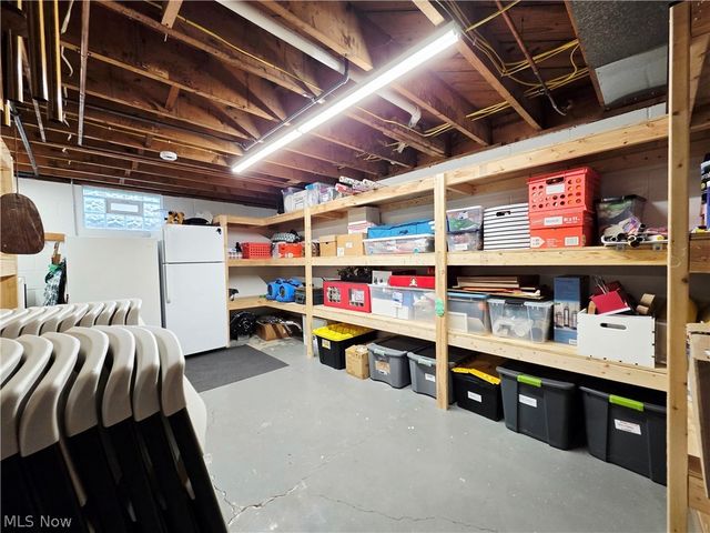 5869 Oberlin Road, Amherst, OH 44001