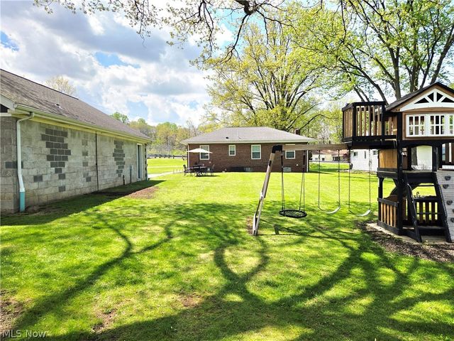 5869 Oberlin Road, Amherst, OH 44001