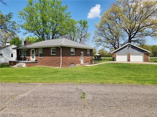 5869 Oberlin Road, Amherst, OH 44001
