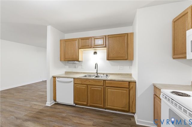 12312 Beaver Hollow Ct, Midlothian, VA 23112