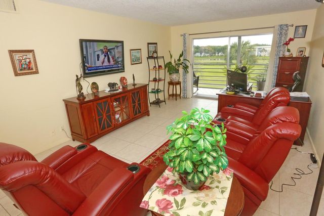 3004 Portofino Isle G3, Coconut Creek, FL 33066