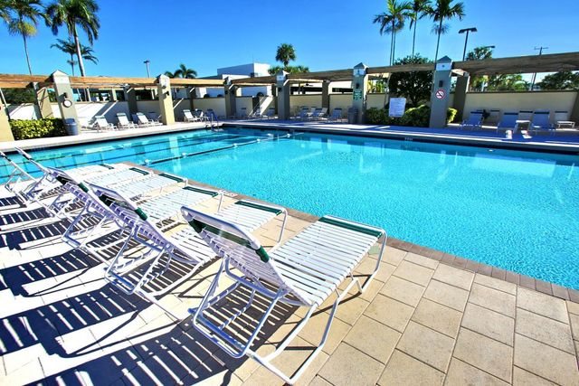 3004 Portofino Isle G3, Coconut Creek, FL 33066