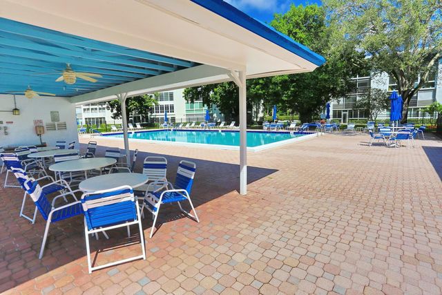3004 Portofino Isle G3, Coconut Creek, FL 33066