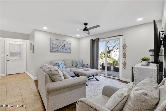 402 Daisy Court, Jackson, NJ 08527