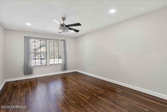 402 Daisy Court, Jackson, NJ 08527