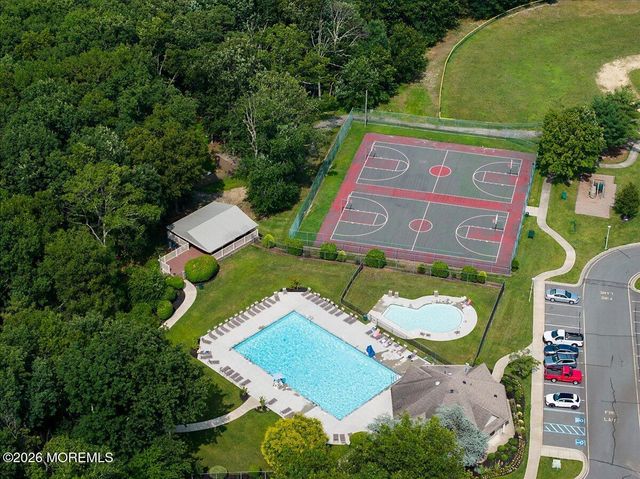 402 Daisy Court, Jackson, NJ 08527