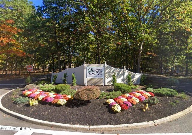 402 Daisy Court, Jackson, NJ 08527