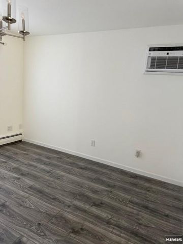65 BEECH Street, North Arlington, NJ 07031