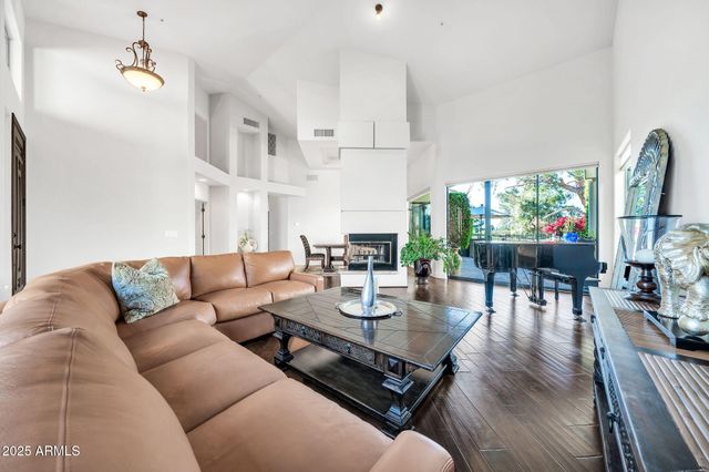 11898 N 80TH Place, Scottsdale, AZ 85260