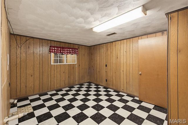 1004 Barton Road, Doniphan, MO 63935