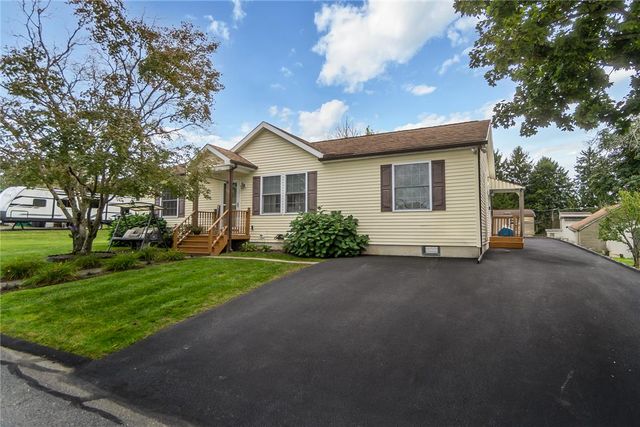 514 Norman Road, Plainfield Twp, PA 18064