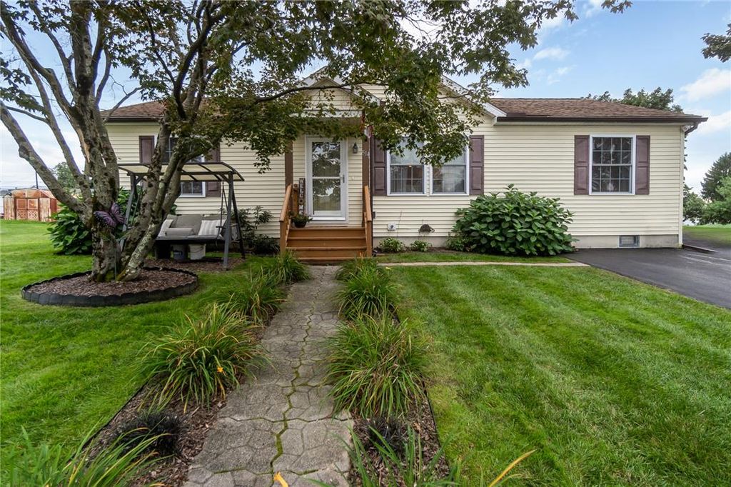 514 Norman Road, Plainfield Twp, PA 18064
