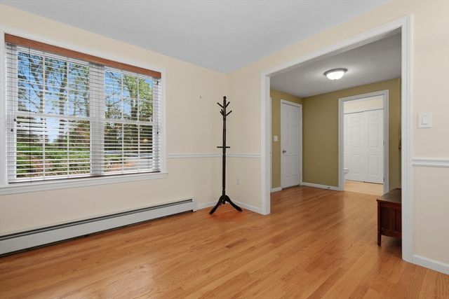 27 Colburn 27, Northborough, MA 01532