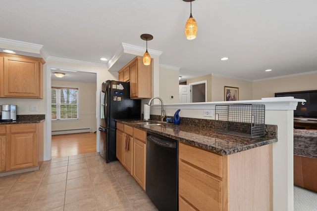 27 Colburn 27, Northborough, MA 01532