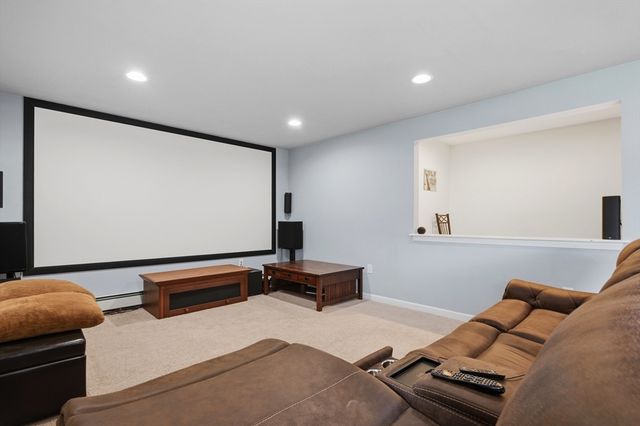 27 Colburn 27, Northborough, MA 01532