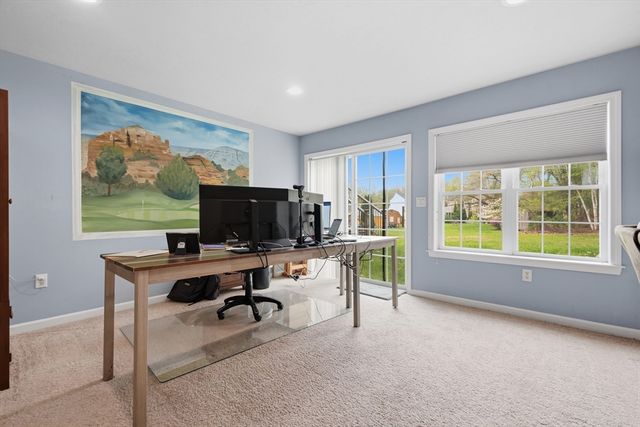 27 Colburn 27, Northborough, MA 01532
