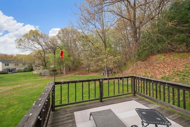 27 Colburn 27, Northborough, MA 01532