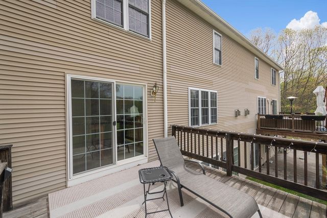 27 Colburn 27, Northborough, MA 01532