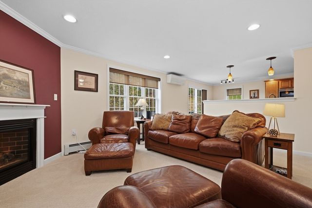 27 Colburn 27, Northborough, MA 01532