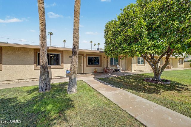 10619 W COGGINS Drive, Sun City, AZ 85351