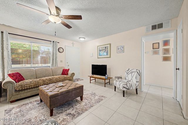 10619 W COGGINS Drive, Sun City, AZ 85351