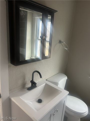 13813 Kelso Avenue, Cleveland, OH 44110