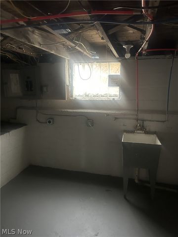 13813 Kelso Avenue, Cleveland, OH 44110