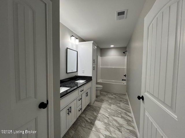 220 Open Meadow Dr, Bardstown, KY 40004