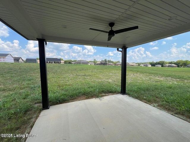 220 Open Meadow Dr, Bardstown, KY 40004