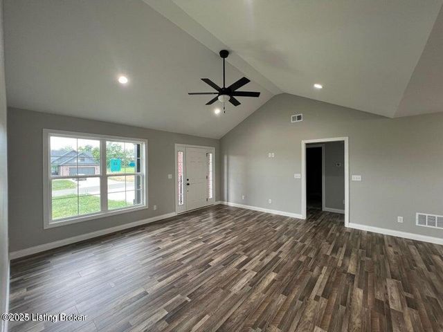 220 Open Meadow Dr, Bardstown, KY 40004