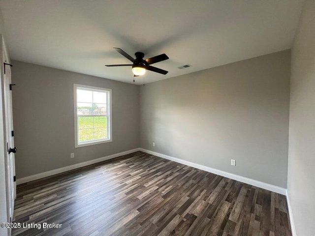220 Open Meadow Dr, Bardstown, KY 40004