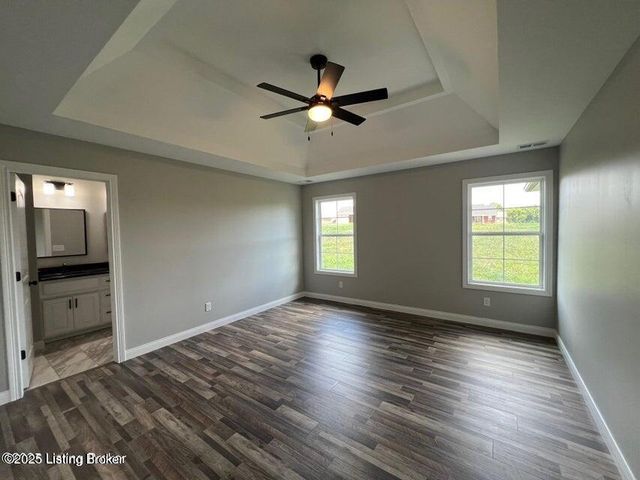 220 Open Meadow Dr, Bardstown, KY 40004
