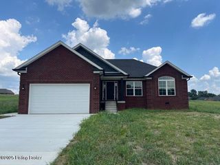 220 Open Meadow Dr, Bardstown, KY 40004
