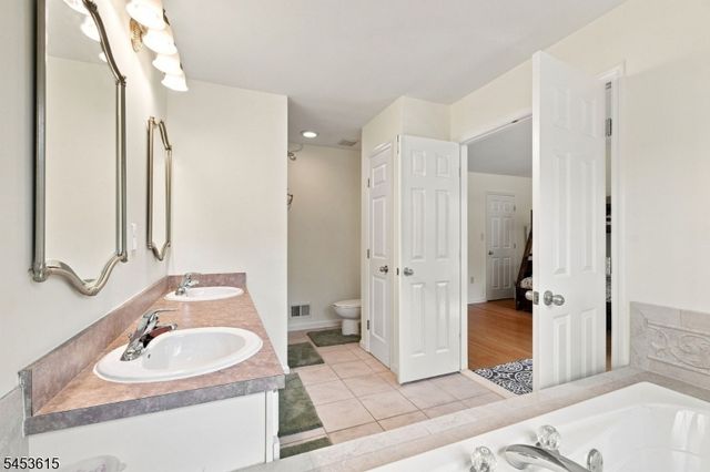54 Jackson Ave, Montgomery Twp., NJ 08540