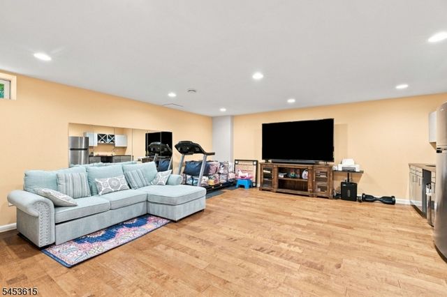 54 Jackson Ave, Montgomery Twp., NJ 08540