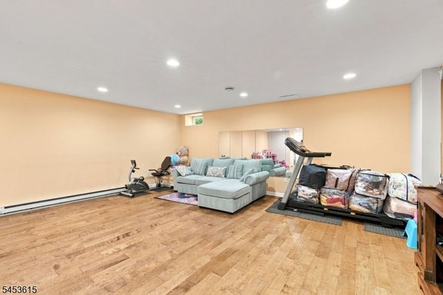 54 Jackson Ave, Montgomery Twp., NJ 08540