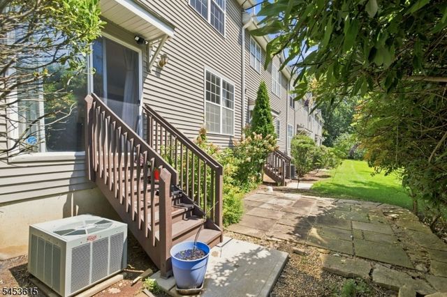 54 Jackson Ave, Montgomery Twp., NJ 08540